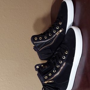 Supra Cuttler Black Men's Skateboarding Shoes.